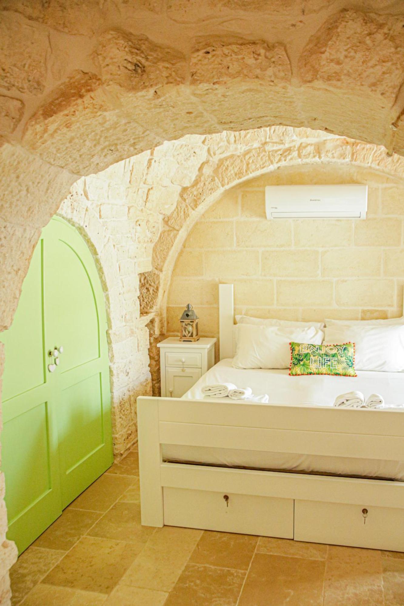 Trullo Giuditta มาร์ตินาฟรังกา ภายนอก รูปภาพ